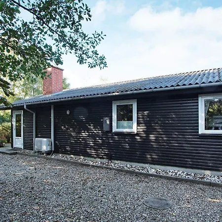 6 Person In Hemmet-by Traum * Hemmet