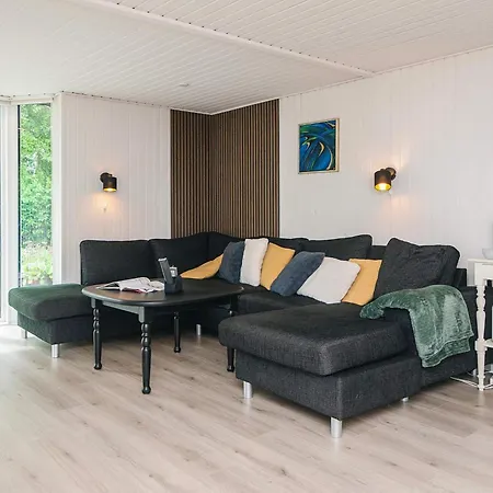6 Person In Hemmet-by Traum Hemmet