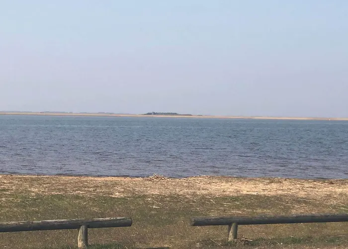 6 Person In Hemmet-by Traum