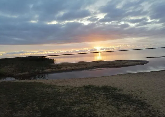 6 Person In Hemmet-by Traum *