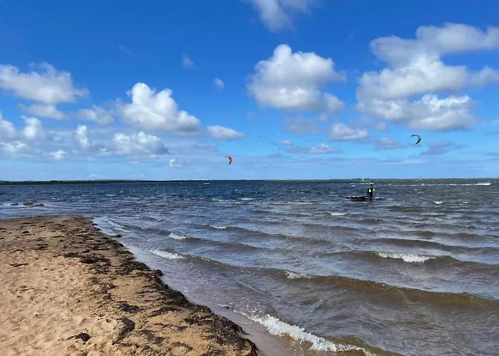 6 Person In Hemmet-by Traum *